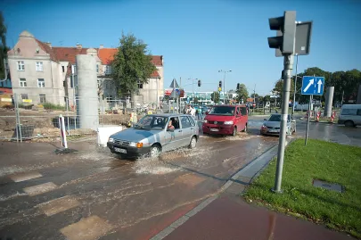 Zalane skrzyzowanie Słowackiego i Grunwaldzkiej