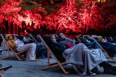 22 05 2020 Kino samochodowe pod Operą Leśną w Sopocie