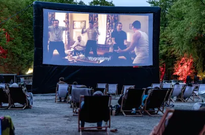 22 05 2020 Kino samochodowe pod Operą Leśną w Sopocie