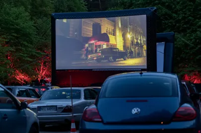 22 05 2020 Kino samochodowe pod Operą Leśną w Sopocie