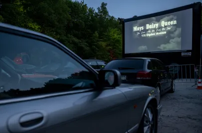 22 05 2020 Kino samochodowe pod Operą Leśną w Sopocie