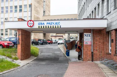 Budynek Uniwersyteckiego Centrum Medycyny Morskiej i Tropikalnej