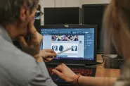 Zdjęcie autorstwa Maksymiliana Kacperskiego   studentka kierunku Grafika na PJATK Gdańsk