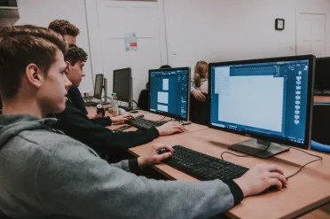 Zdjęcie autorstwa Maksymiliana Kacperskiego   studentka kierunku Grafika na PJATK Gdańsk