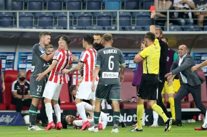 Mario Maloca czerwona kartka