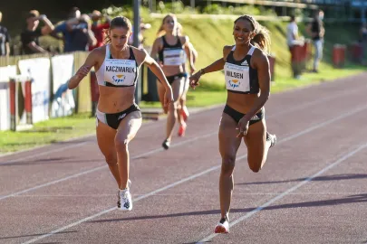 Natalia Kaczmarek, Laviai Nielsen