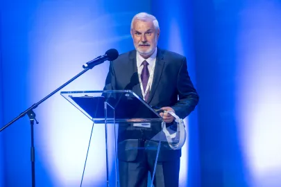 prof. dr hab. inż Waldemar Kamrat