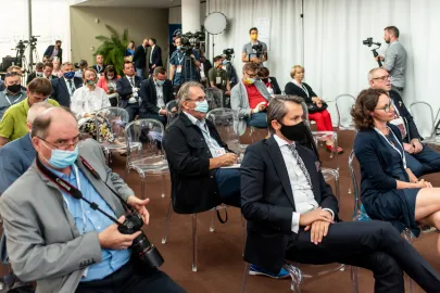 Uczestnicy debaty