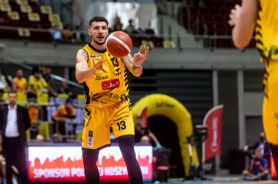 Dominik Olejniczak
