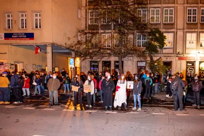 06 10 2020 Blokada Techno pod biurami PiS w Gdańsku