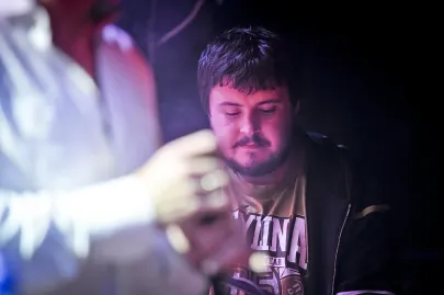 Zespół występujący z Rogucem