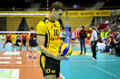 Vdovin Dmitro przed serwem