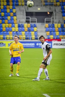 Bartosz Flis i zawodnik Polonii Bytom