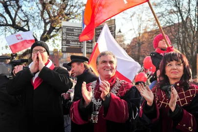 Prezydent Adamowicz na Paradzie Niepodległości 2011