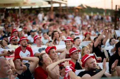 Strefa kibica podczas meczu Polska - Hiszpania na Stadionie Letnim w Gdańsku Brzeźno
