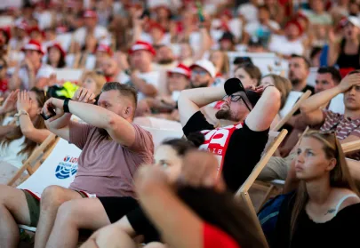 Strefa kibica podczas meczu Polska - Hiszpania na Stadionie Letnim w Gdańsku Brzeźno
