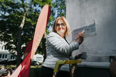 Mural z wizerunkiem Pawła Adamowicza na ul. Mniszki