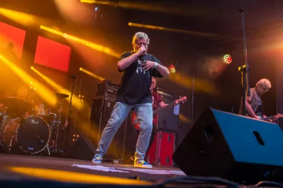 Koncert zespołu Kult na Placu Zebrań Ludowych w Gdańsku