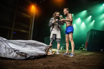 Spektakl Burza w Teatrze Szekspirowskim 