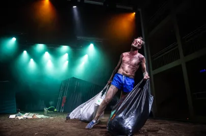 Spektakl Burza w Teatrze Szekspirowskim 