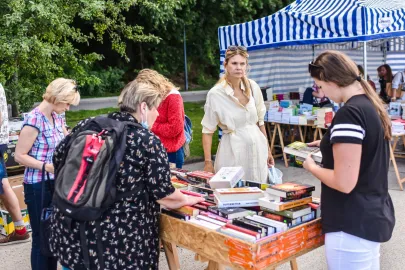 Plener Literacki w Gdyni na Bulwarze Nadmorskim
