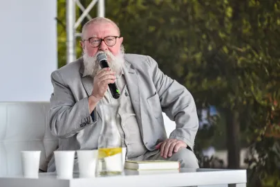 Plener Literacki w Gdyni na Bulwarze Nadmorskim
