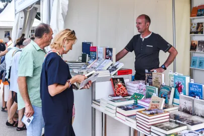 Plener Literacki w Gdyni na Bulwarze Nadmorskim