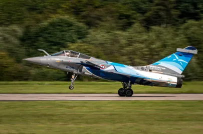 Pokazy lotnicze LOTOS Aerobaltic w Gdyni 