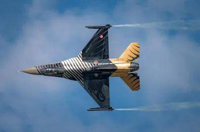 Pokazy lotnicze LOTOS Aerobaltic w Gdyni 