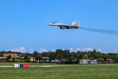 2. dzień LOTOS Gdynia Aerobaltic Airshow na lotnisku w Kosakowie