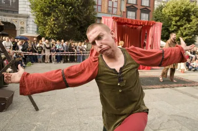 Teatr Gry i Ludzie : Kuglarze