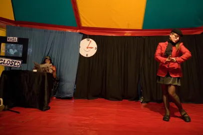 Stowarzyszenie Teatralno-Cyrkowe Kejos : Złodzieje