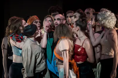 Próba medialna do spektaklu Mury Jerycha w Teatrze Muzycznym