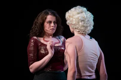 Próba medialna do spektaklu Mury Jerycha w Teatrze Muzycznym