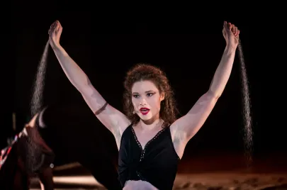 Próba medialna do spektaklu Mury Jerycha w Teatrze Muzycznym