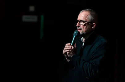 Próba medialna do spektaklu Mury Jerycha w Teatrze Muzycznym