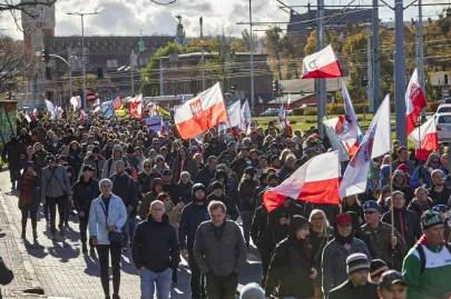Przeszedł marsz przeciwko ograniczeniom covidowym