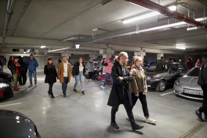 Zlot samochodów Carpark Vibes
