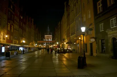 Ul. Długa