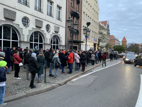 Protest #AniJednejWięcej zaczyna się w Gdańsku