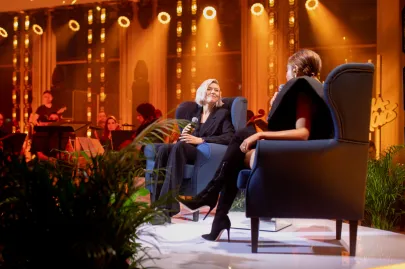 Daria Zawiałow zagrała w Olivia Star
