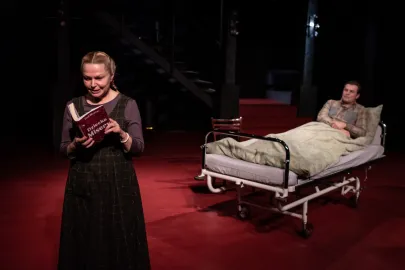 Spektakl Misery w Teatrze Miejskim w Gdyni