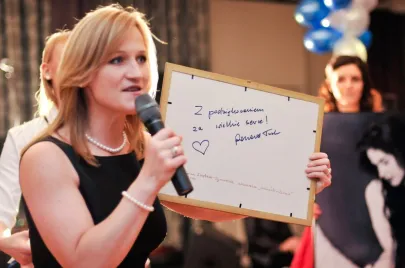 Licytacja grafiki oferowanej przez Premiera Donalda Tuska