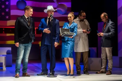 Spektakl "Czar molekuły" w Teatrze Miejskim w Gdyni