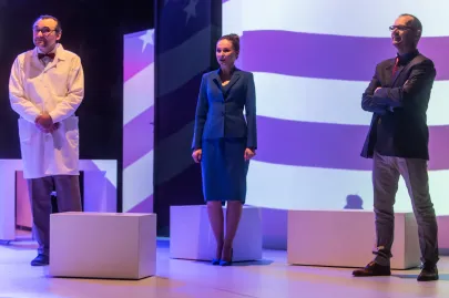 Spektakl "Czar molekuły" w Teatrze Miejskim w Gdyni