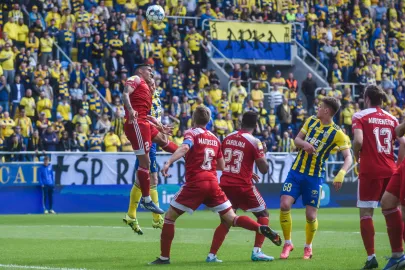 Fortuna 1. Liga Arka Gdynia 0:2 Miedź Legnica