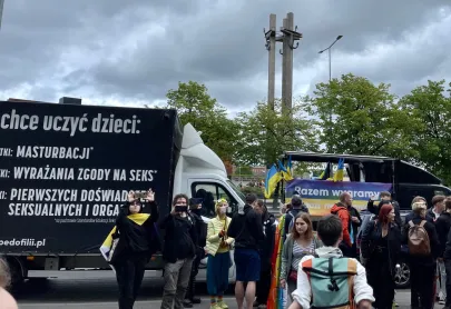 Homofobus zatrzymany i spisany! 