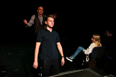 Spektakl Sztafeta Pokoleń na Scenie Kameralnej Teatru Muzycznego w Gdyni