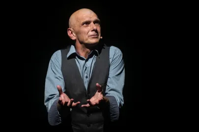 Spektakl Sztafeta Pokoleń na Scenie Kameralnej Teatru Muzycznego w Gdyni