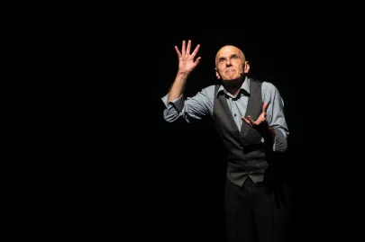 Spektakl Sztafeta Pokoleń na Scenie Kameralnej Teatru Muzycznego w Gdyni